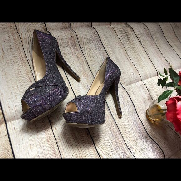 Guess Women's Isila Glitter Peep Toe, Size 8.5M - Picture 8 of 8
